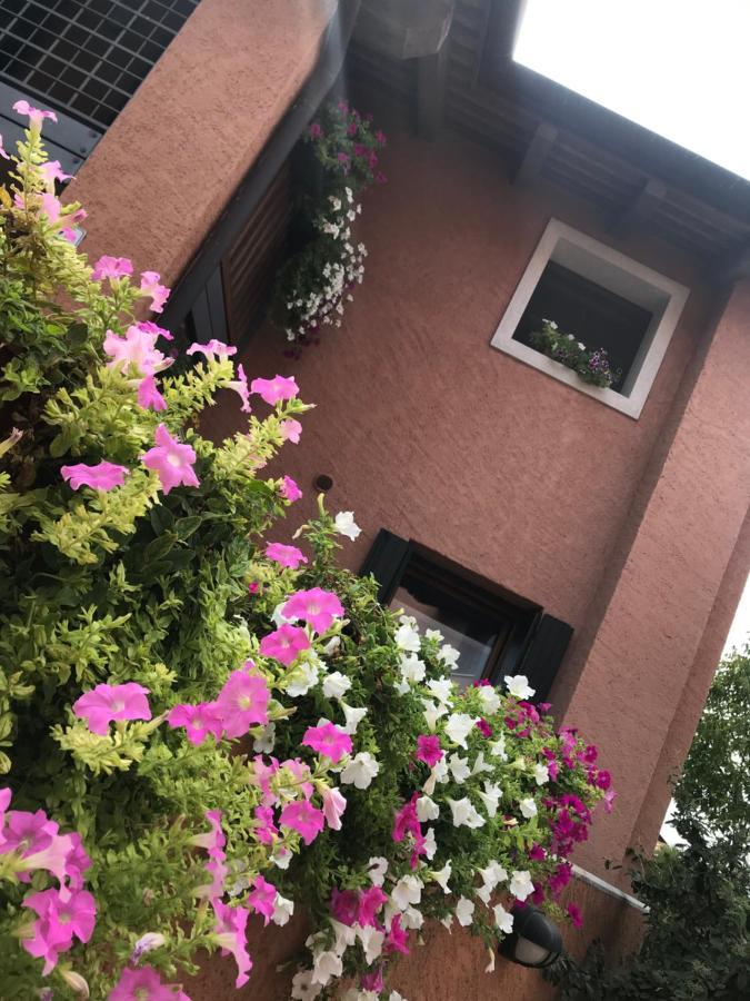 コルモンスCasa Del Balcone Fioritoアパートメント エクステリア 写真